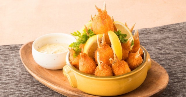 【期間限定】蟹爪フライにパスタもカニづくし！カニ料理が食べ放題の「か〜にバル」
