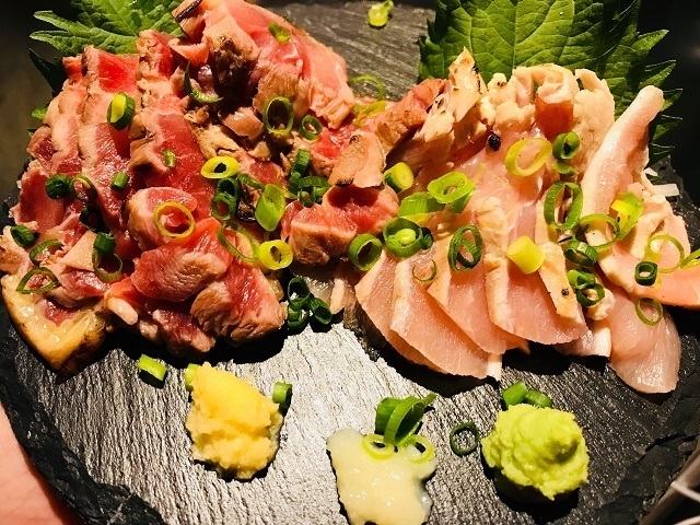 「charcoal grill&bar 我楽多家 西新宿店」が開業。