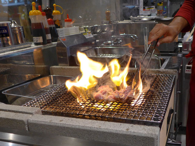 低温調理豚で新ブームを「幸運豚人Tsui-teru!porkman」