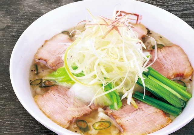 【3日間限定】冬野菜たっぷりの限定メニューが特別価格に⁉︎「青唐うま塩ラーメン」が『喜多方ラーメン坂内』に復活!