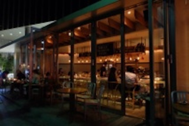 【ニューオープン】コンセプトは「アメリカに住む料理好きな女性のリビング」。ほどよい抜け感とセンスで人を惹き付ける「dot. Eatery and Bar（ドット・イーターリー・アンド・バー）」が、恵比寿ファーストスクエアビルに4月13日オープン