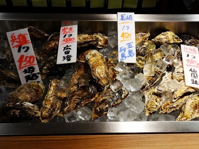 「酒場のんき」が生ガキ190円の驚異のコスパを実現。