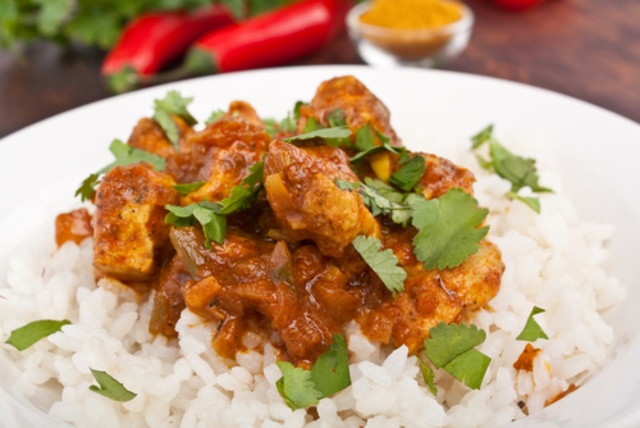 北新地で話題の「間借りカレー」4選！焙煎スパイスのカレーや鶏と豚骨スープのカレーなど