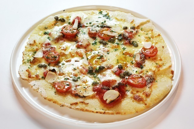 西新宿五丁目にアイリッシュパブ「Peter Cole」が開業。