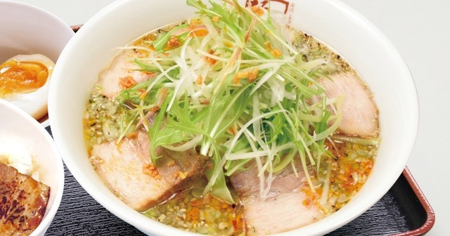 『喜多方ラーメン坂内』にて「ピリ辛香ばし塩ラーメン」復活祭を開催する店舗一覧