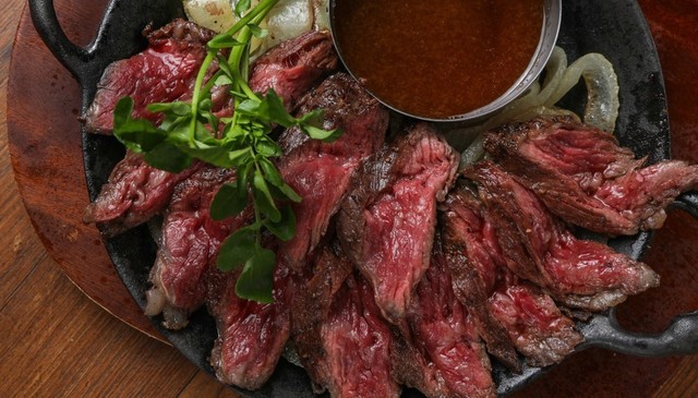 【4/26】ハイボールが60円!?上野にお酒がほぼ原価で飲める肉バル『ワインホール グラマー』がオープン！