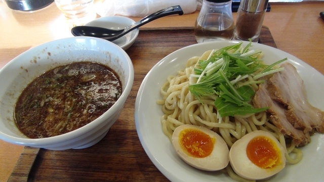 【天神】ラーメン王国福岡の異端児"つけ麺"を食べたいお店４選