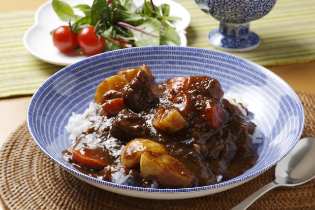 神楽坂で雰囲気のある喫茶店・バーで「カレーライス」が食べたい！！そんな時に行くべき5店。