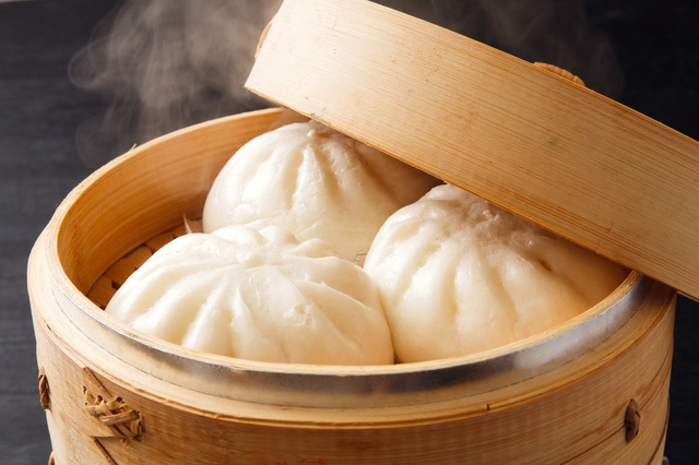 【大阪】イートイン完備！『551蓬莱』の豚まんが味わえるお店5選