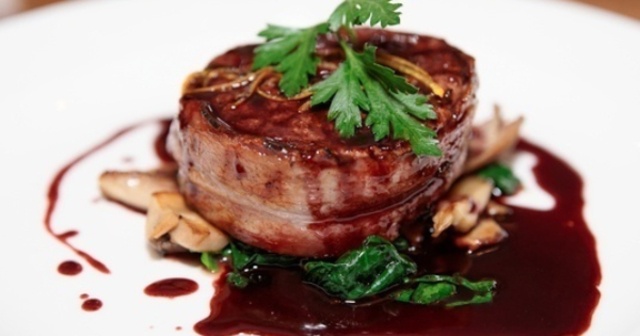 【8月10日(金)】肉尽くしの贅沢フレンチ！想像を絶するフルコースを楽しむスペシャルディナー開催