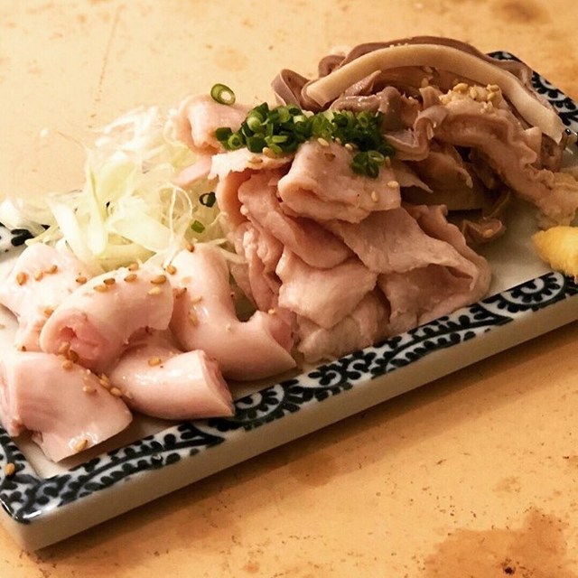 「炭火焼肉ホルモン裏ネバーランド」が戸越銀座の本店真裏に開業。