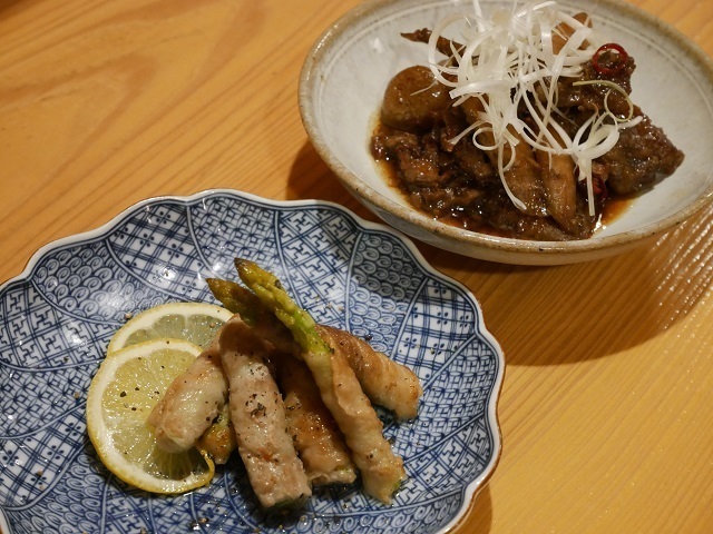 ２人の女将が日替わりで立つ小料理屋「㐂宵」。