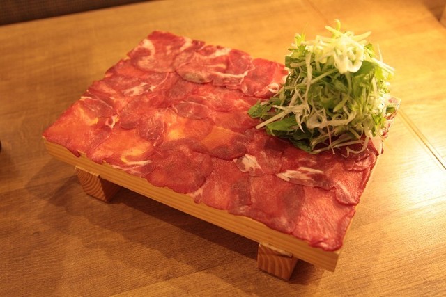 【山口】焼くよりおいしい!?歯ごたえはあるのに柔らかい牛タンしゃぶしゃぶを『居酒屋武蔵』で味わおう