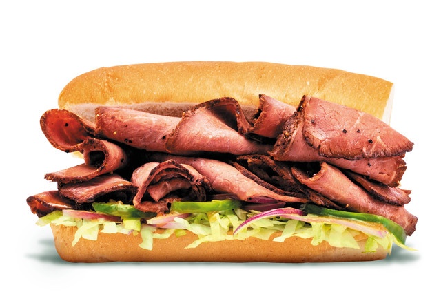 いい肉の日はお肉2倍で！『サブウェイ』で「ローストビーフサンド肉2倍デー」を開催