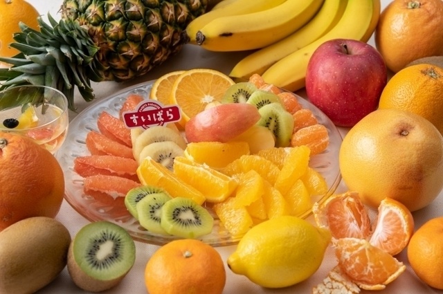 柿にりんごにパイン！スイパラで「冬のフルーツ食べ放題」を期間限定開催