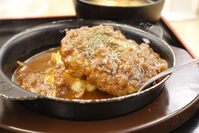 牛肉ゴロッと！『松屋』から牛100%「ビーフハンバーグステーキ定食」が期間限定販売