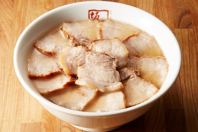 【期間限定】チャーシューがどっさりのった「焼豚ラーメン」がお得に！『喜多方ラーメン坂内』へ急げ！