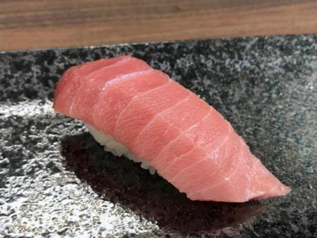 【速報】1日30万皿売り上げたあの「激トロ」が1貫100円で復活！本日よりくら寿司で開催！