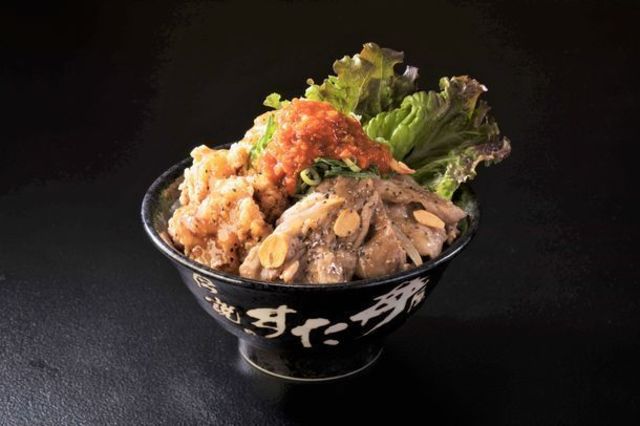 にんにくダブル！肉量約2倍！『すた丼』から新商品「やみつき牛カルビ合戦丼」が発売中