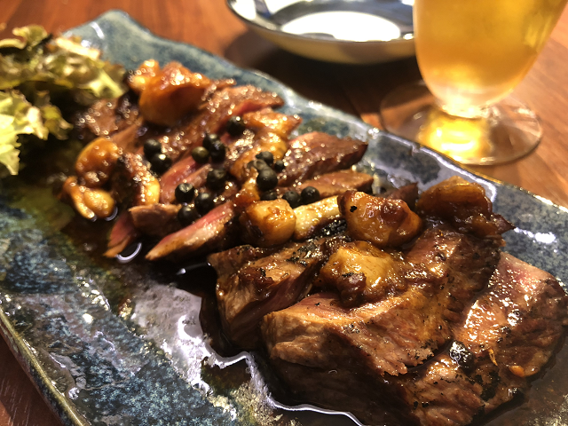 燻製と肉がテーマの「日本酒chintara 燻ト肉」が戸越銀座に登場