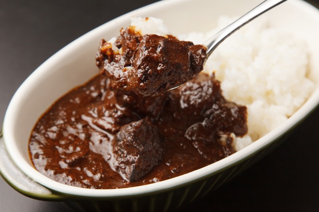 三軒茶屋でカレーランチならココ5店！行列のできる人気店や豚バラ軟骨カレーも