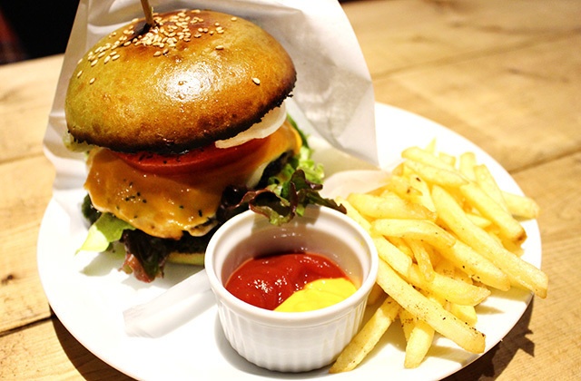 代田橋に「茶割ダイナー Do the Boogie」がオープン。