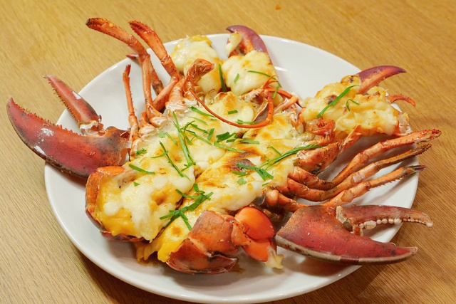 ※閉店※世界中の海老を高田馬場で！生きたままさばくオマール海老も！『海老料理専門リザラン』