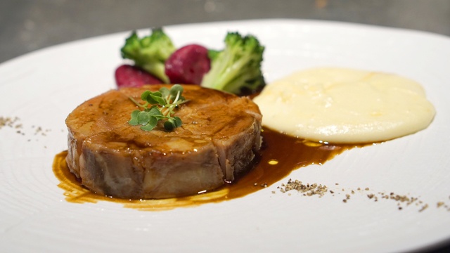 4月はチーズ×肉!世界のチーズと肉のベストマッチが楽しめる!『29ON表参道店』