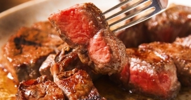 【神保町】豪快な肉肉バーガーに極旨ローストビーフ!満腹まで肉を喰らう「最強の肉祭り」開催!