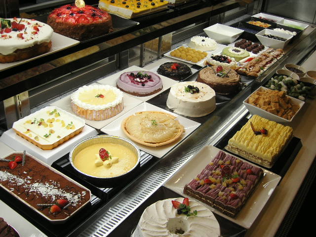 女子会でスイーツを目一杯楽しもう！池袋のスイーツビュッフェ3選