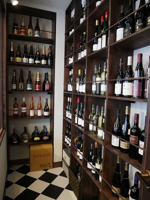 経堂にドイツワイン専門のショップ＆バー「Cassiel」がオープン。