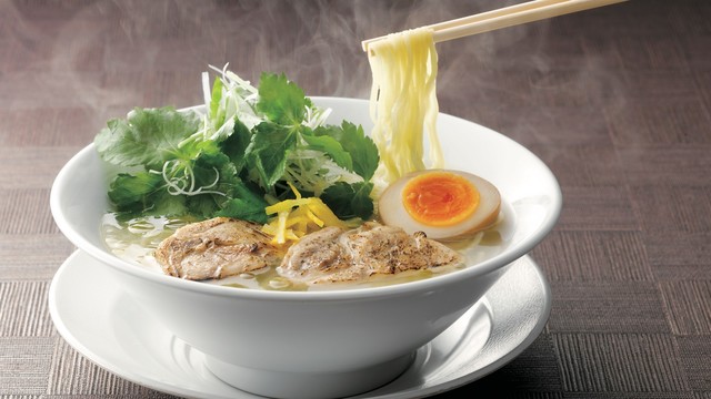 【期間限定】丸源ラーメン春の新メニューは、ゆずと三つ葉が香る旨塩清湯スープ