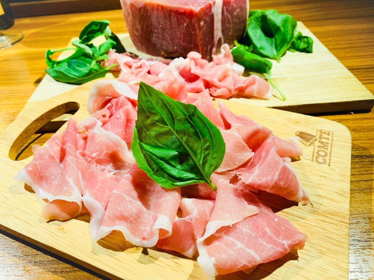 favy見た！」で生ハム食べ放題が400円！最強のコスパ飲みなら九段下