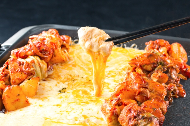 【1,000円台】新大久保でチーズタッカルビ！ランチ食べ放題を実施する6店