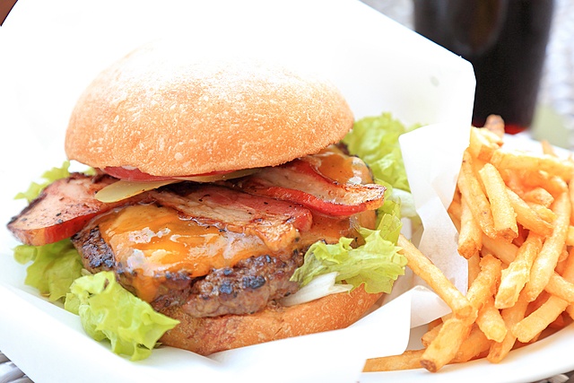 自由が丘で必食のハンバーガー5選！NY発のオーガニックバーガーや国産食材にこだわる店も