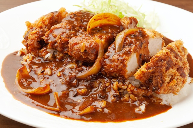 新宿駅|老舗のカレーが630円!?『もうやん』や『日乃屋』など人気カレー店を紹介