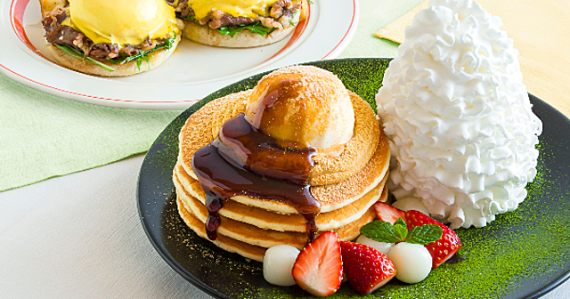 『EGGS ’N THINGS』が年末年始に「黒蜜きな粉パンケーキ」を期間限定で販売