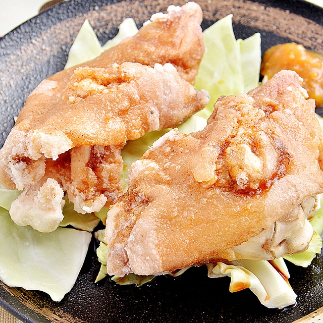 カリッ、トロッの揚豚足