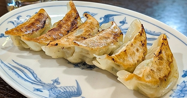 ワンコインで1日3皿分の餃子が無料！神コスパなラーメン店『福しん』がまたやった!?