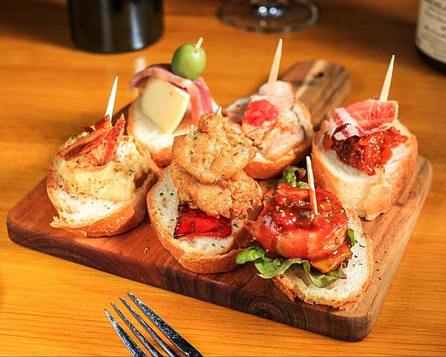 学芸大学「Pinchos y Whisky ゆとり会議室」が開業