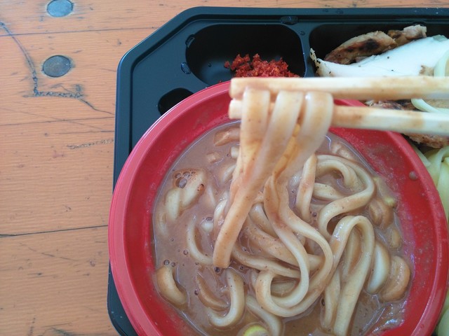 新宿で開催中！『つけ麺vsラーメン〜本当に美味いのはどっちだ決定戦〜』第2陣、初日に参戦してきた！