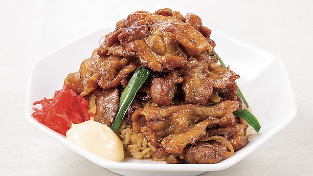 『大阪王将』から肉量1.5倍の「生姜焼き炒飯」と「タルタル油淋鶏炒飯」が期間限定発売！