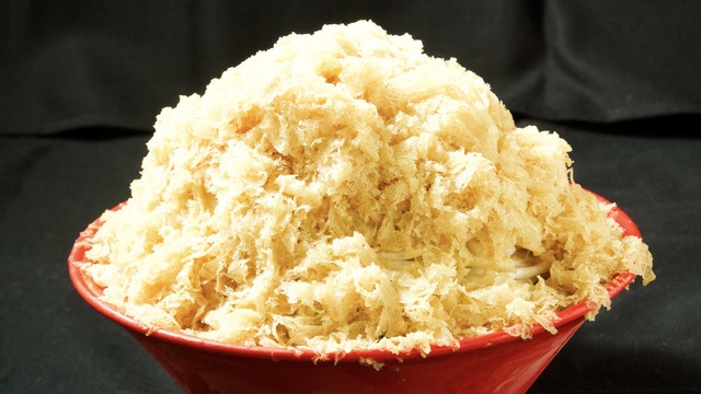 濃厚味噌をシャリキンで!『ばんから』が、まさかの「かき氷冷やし味噌ラーメン」発売