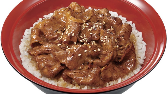 『すき家』から「牛カルビ丼」登場。2年半の開発期間を経たカルビの旨みを満喫せよ！