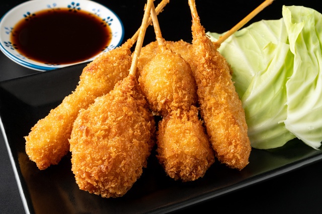 【7/31限定】『串カツ宮迫』の“プレ金”は串カツほぼ全品100円！テイクアウトも対象。