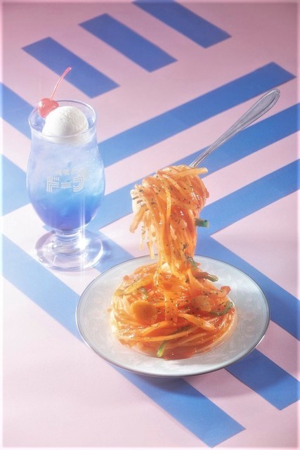 中野に「不純喫茶ドープ」が開業。カフェと酒場の二毛作営業。