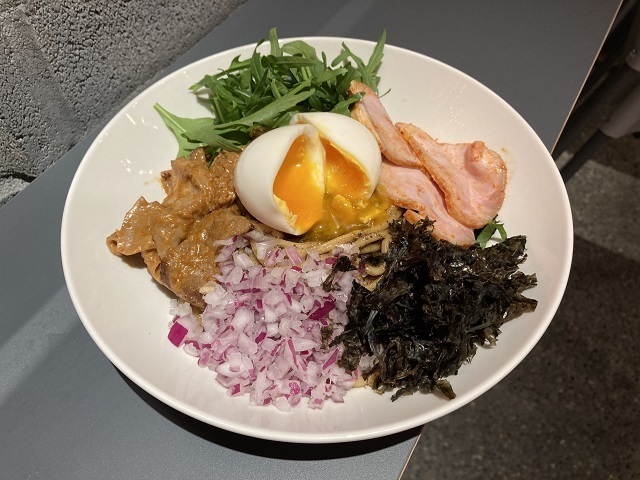 「si si 煮干啖（ししにぼたん）」が虎ノ門横丁に開業！