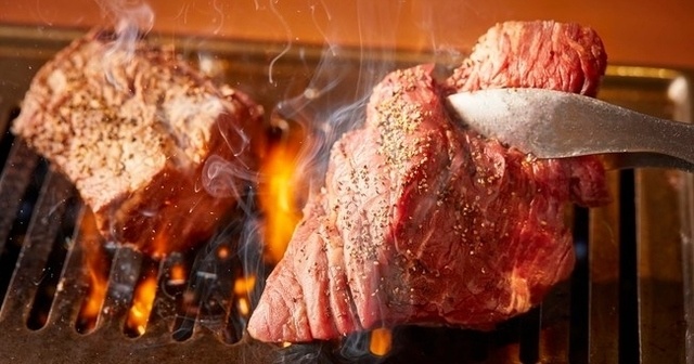 【8/29限定】2929円で⿊⽑和⽜焼肉⾷べ放題！『⾁屋の台所』の超⼤特価企画に注目