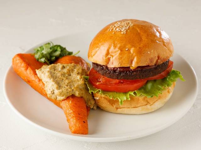 「ザ ベジタリアンブッチャー」の実店舗が池袋に開業！