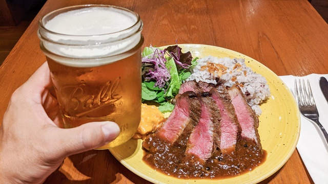 新宿在勤サラリーマンが新宿ミロードで食事のたびドリンク無料のサービスを1週間使ってみた